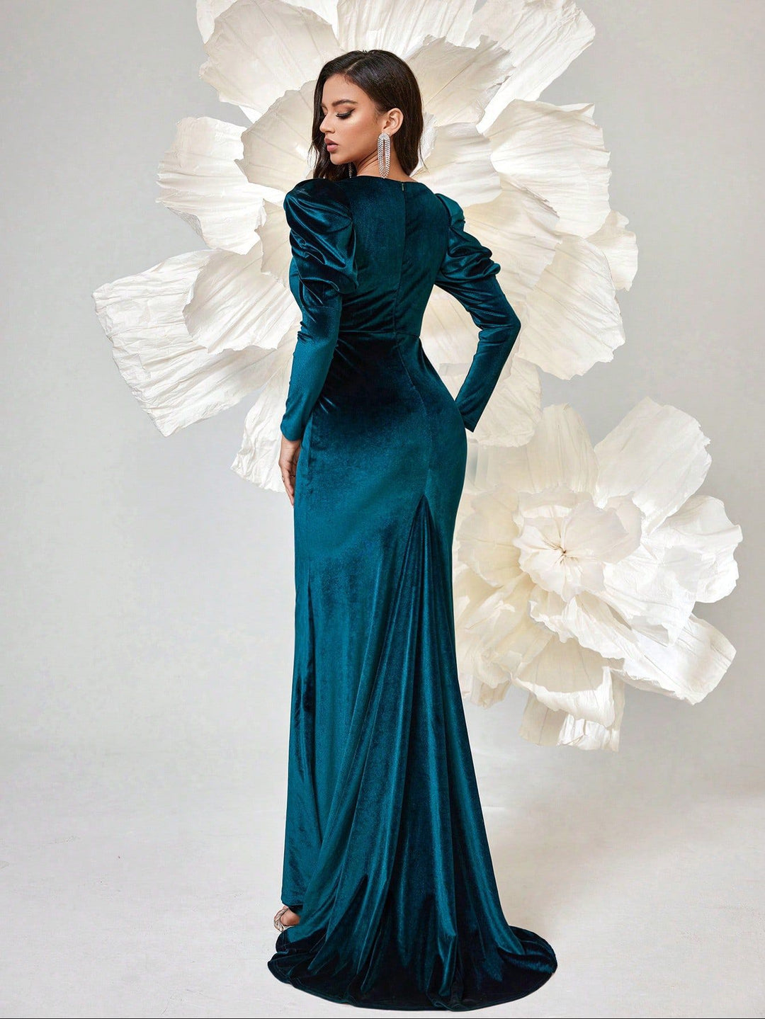 Plissiertes Oberteil mit ausgestellten Ärmeln und Maxirock-Set mit Taillengürtel – Rosiny 