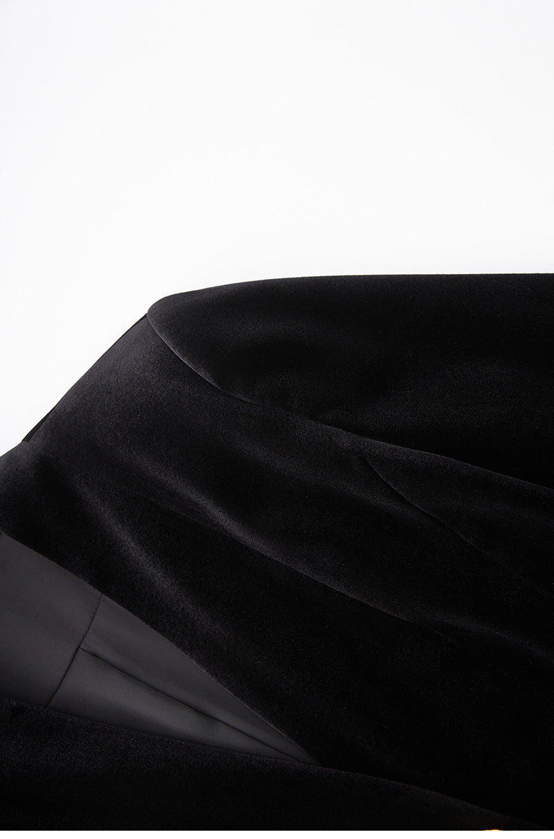 Tailored velvet blazer with gold statement buttons – OBSIDIAN