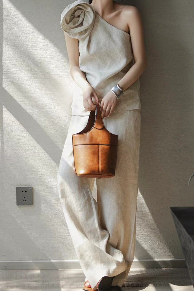 one-shoulder draped top with wide-leg linen trousers – IVORY