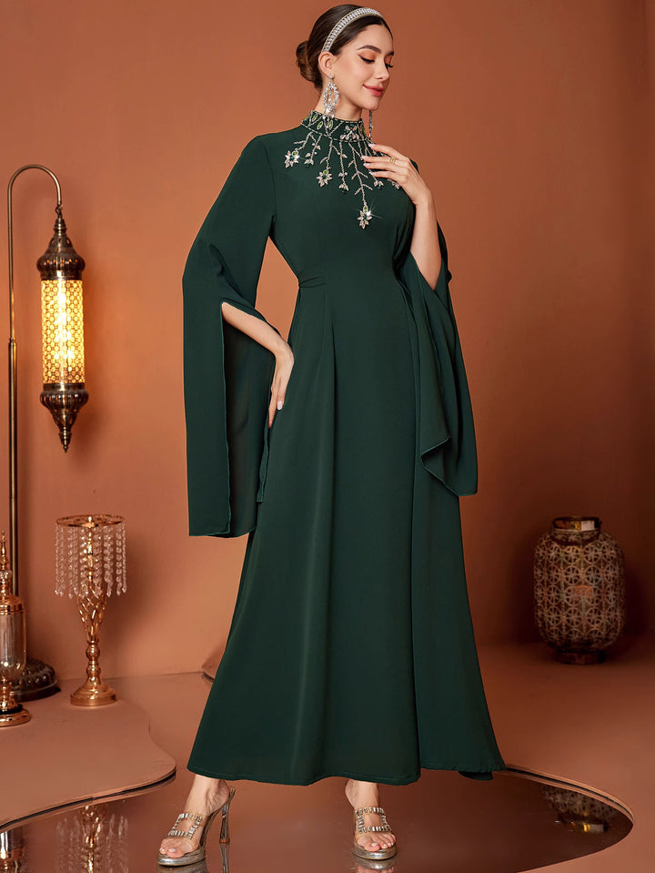 costume évasé sur mesure avec manches bouffantes en satin – VALENCIA 