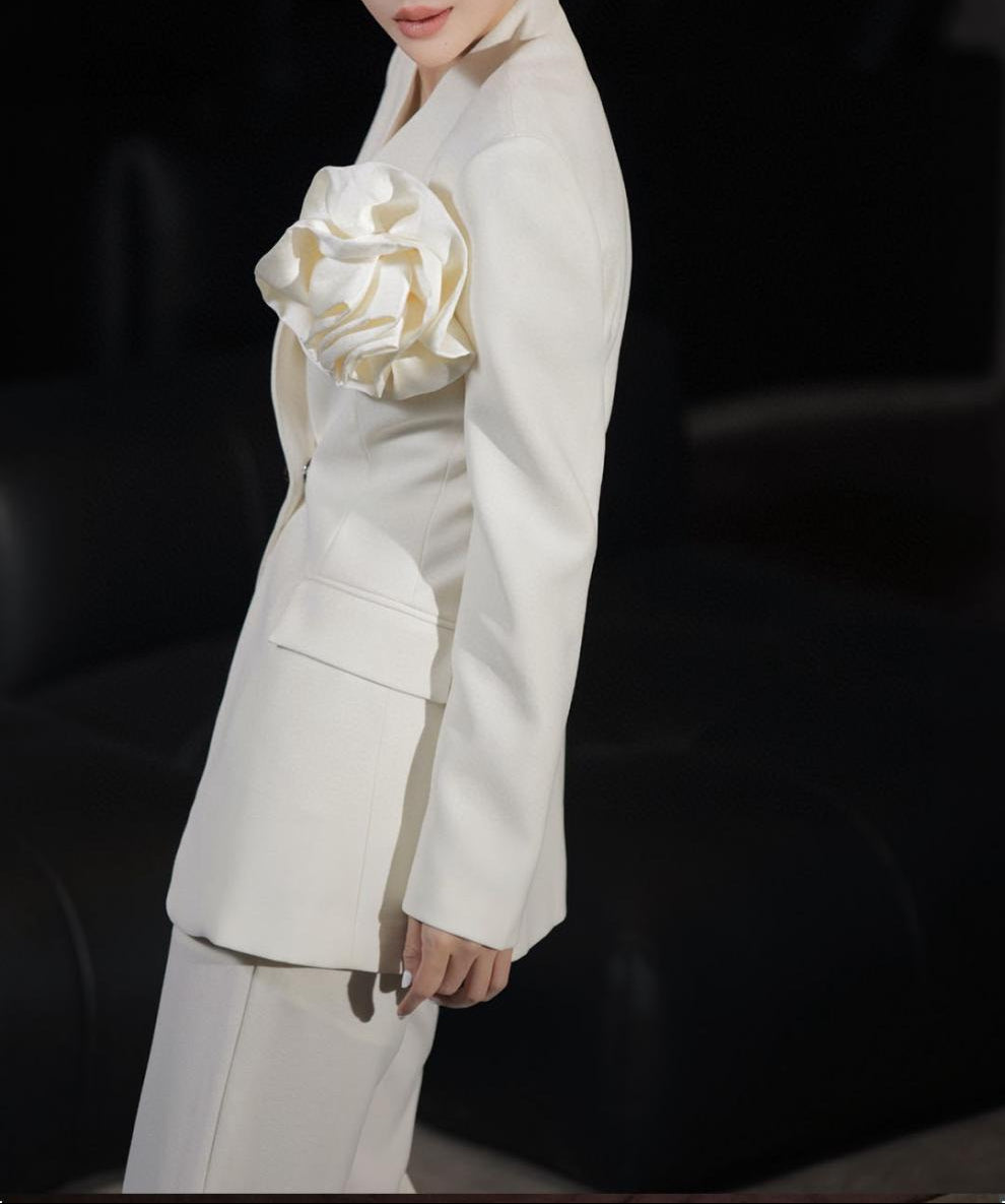 structured blazer suit with oversized rose – FUCHSIA