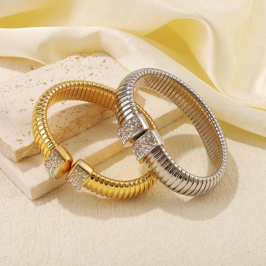 多彩链项链，带有珐琅海洋饰物 - CORALIA 