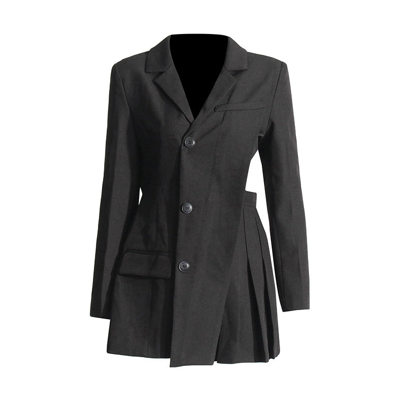 فستان قصير بتصميم بليزر أنيق مع ثنيات جانبية مقصوصة – نوار