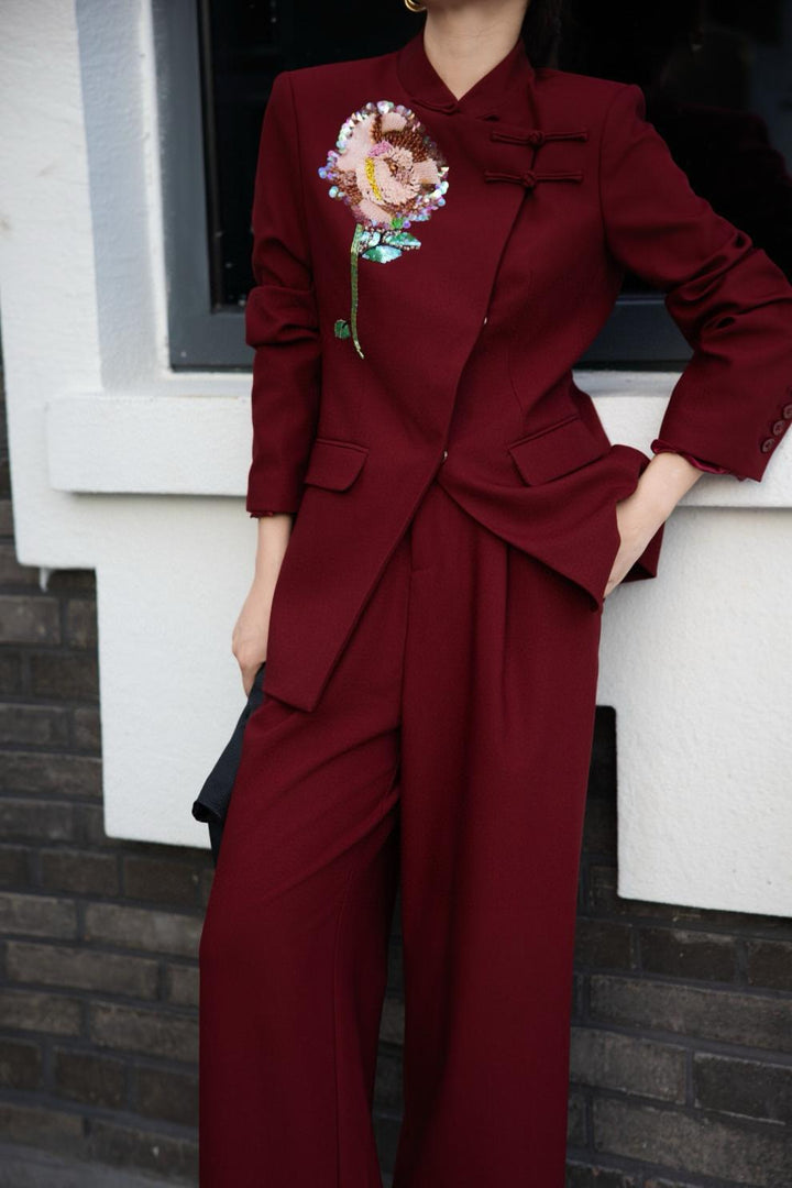 black tailored blazer with sequin floral embroidery – ARLETTE