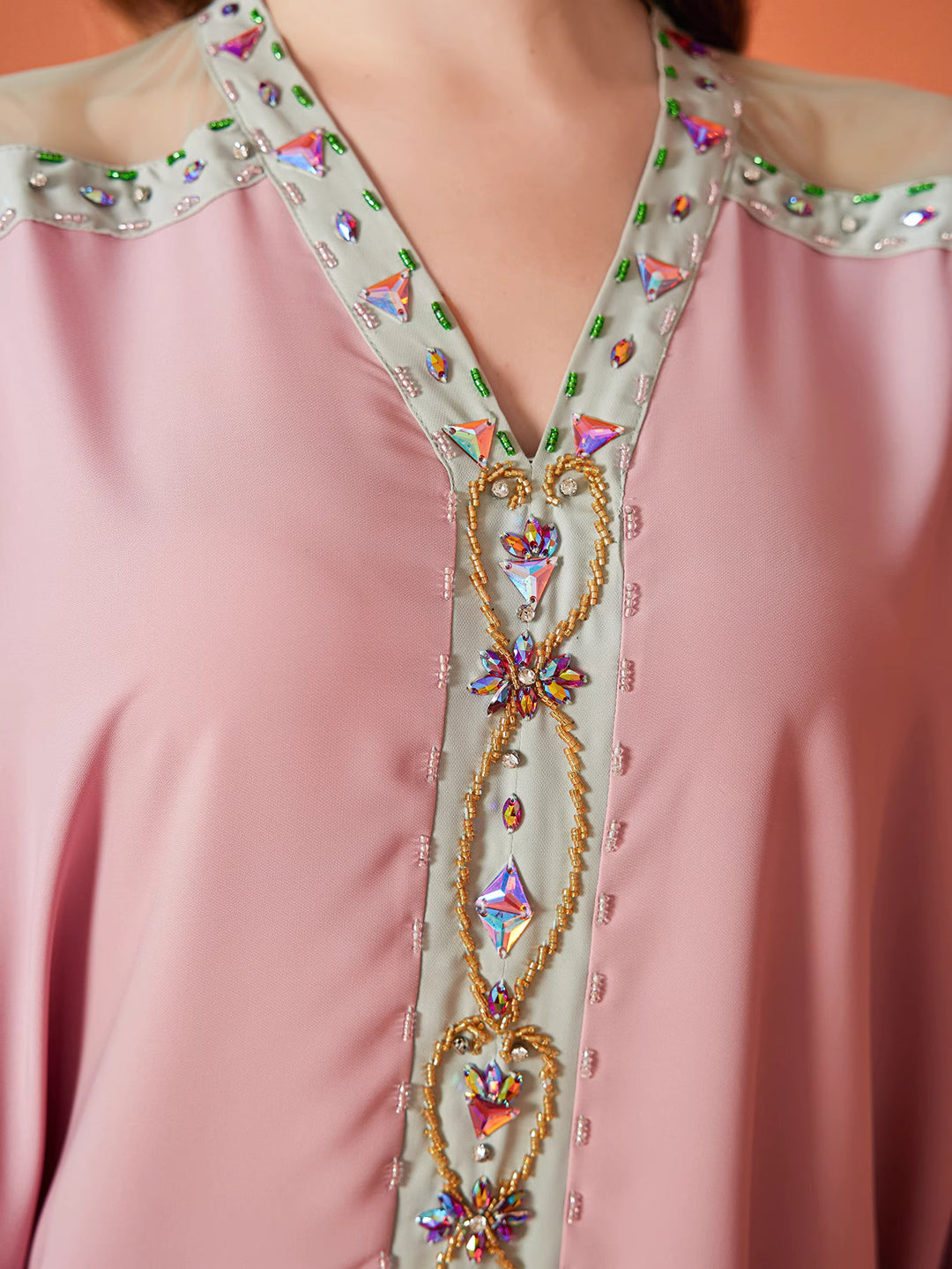 costume évasé sur mesure avec manches bouffantes en satin – VALENCIA 