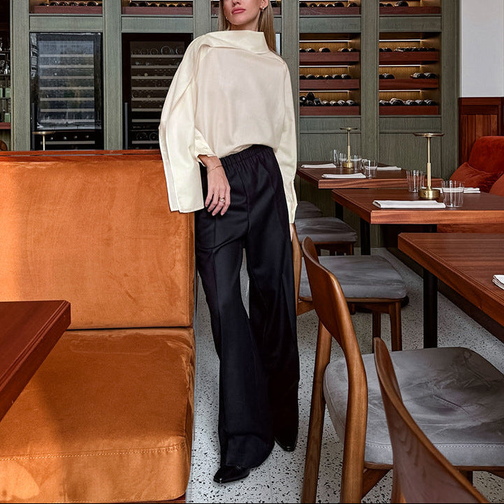 بدلة مصممة خصيصًا بأزرار ذهبية – مارون