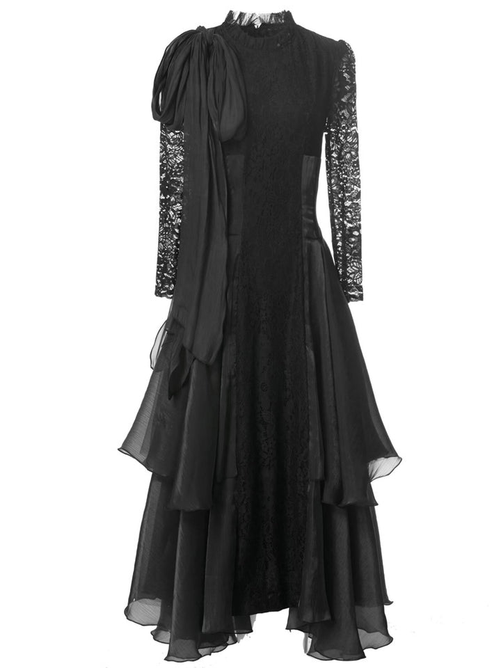 فستان طويل من الدانتيل مع تنورة غير متماثلة متعددة الطبقات - أوريليفا
