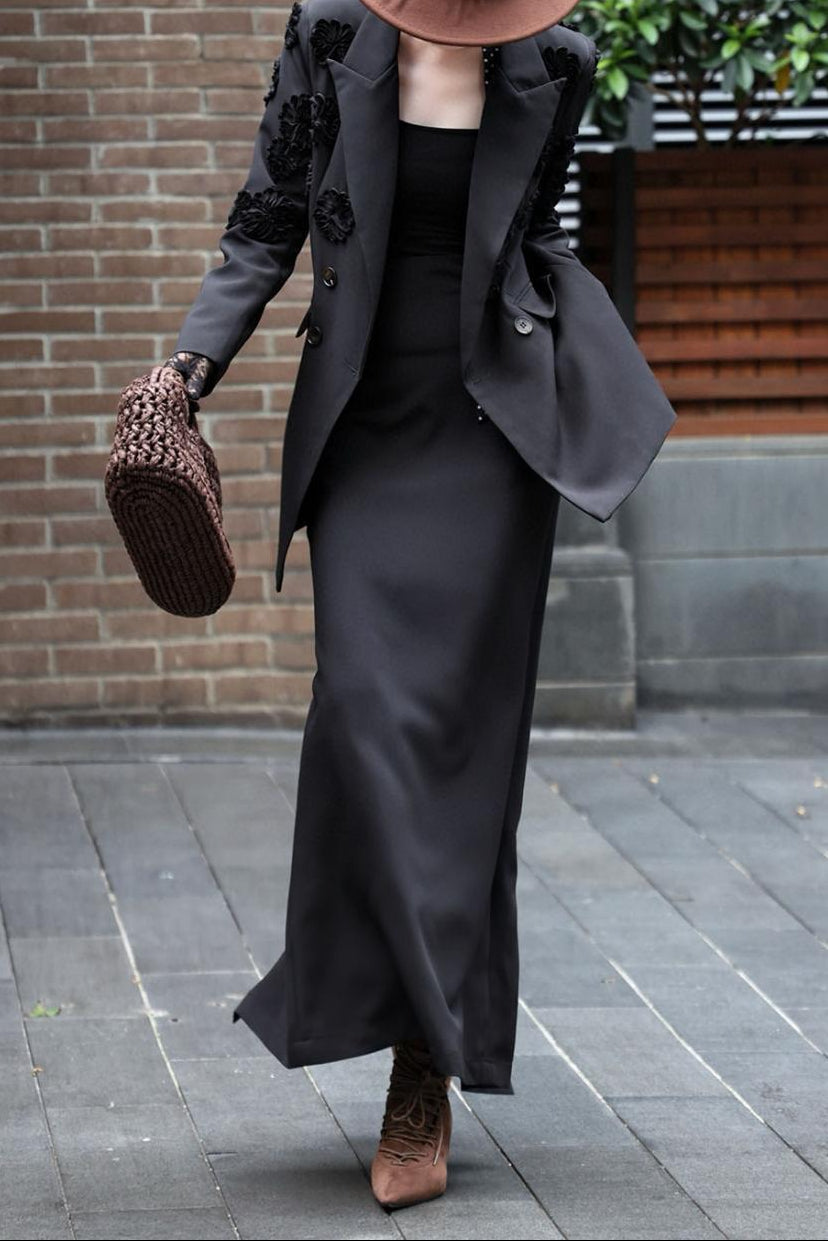 بليزر مزدوج الصدر مع تنورة مصممة خصيصًا – سيينا