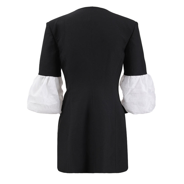 فستان بليزر قصير بأكمام منفوخة متباينة اللون – نوفاكر