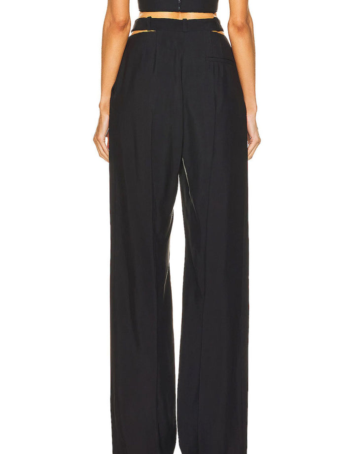 costume évasé sur mesure avec manches bouffantes en satin – VALENCIA 