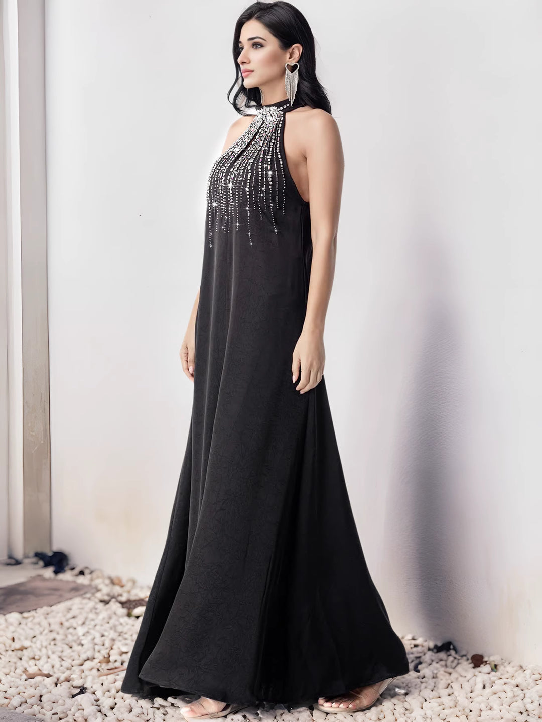 costume évasé sur mesure avec manches bouffantes en satin – VALENCIA 