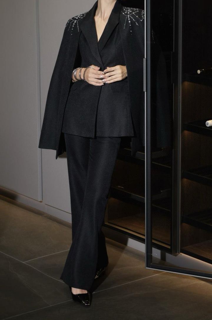 cape-shoulder tailored suit set – VERA