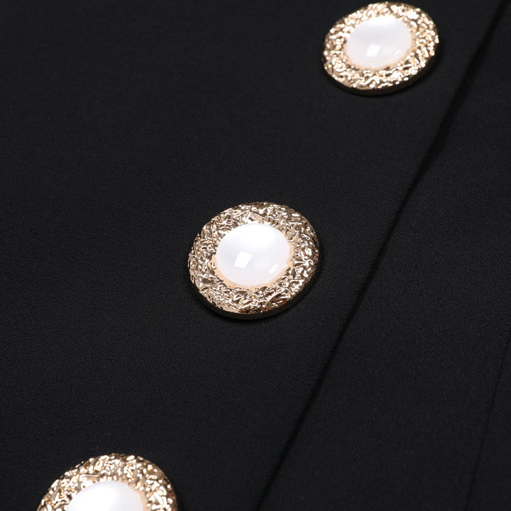 فستان قصير بأكمام طويلة وفتحة رقبة متباينة وأزرار لؤلؤية – سيرينانفو