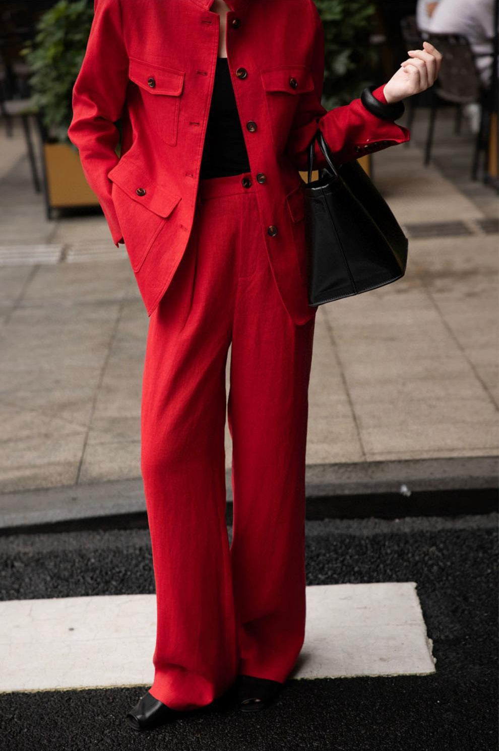 سترة بليزر بياقة ماندرين وحزام مع بنطلون واسع الساق - روزيتا