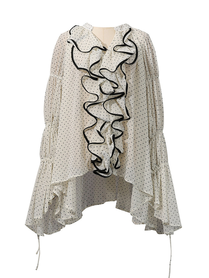 بلوزة شفافة مكشكشة بنقاط البولكا مع حواف متباينة – إيلارا