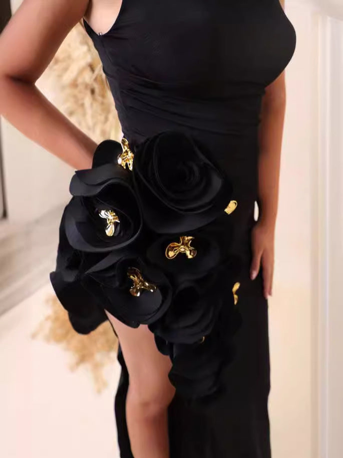 sleeveless gown with floral appliqué slit – NORINTY