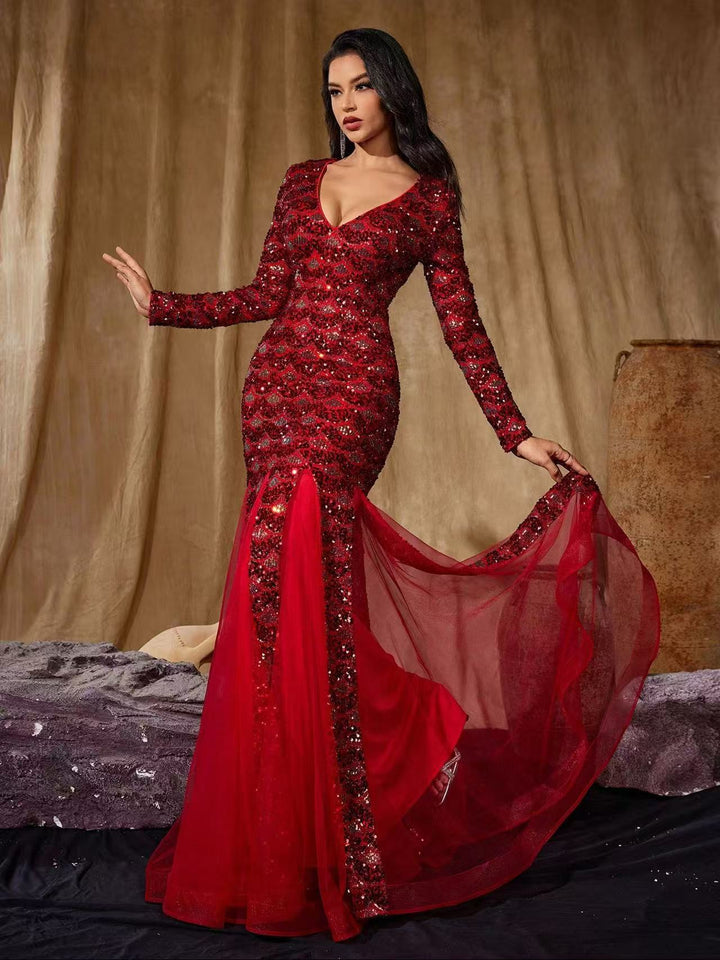 فستان حورية البحر بأكمام طويلة مزين بالترتر وألواح شبكية – سكارليني