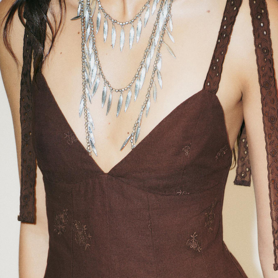 layered leaf pendant necklace with metallic finish – SERENAT