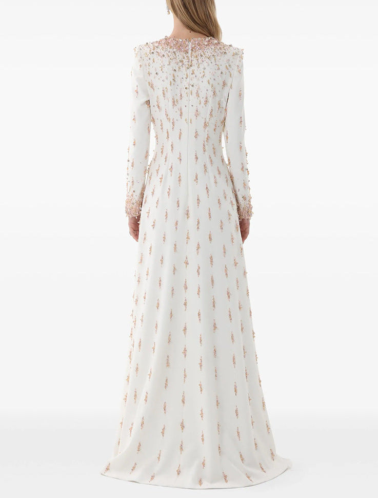 Dreiviertelärmel-Wickelkleid mit Paillettenrevers und Blumenapplikation – ALINA 