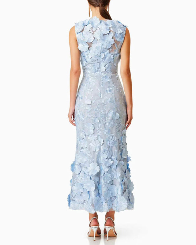 فستان بدون أكمام مزين بالزهور – أمورازلي