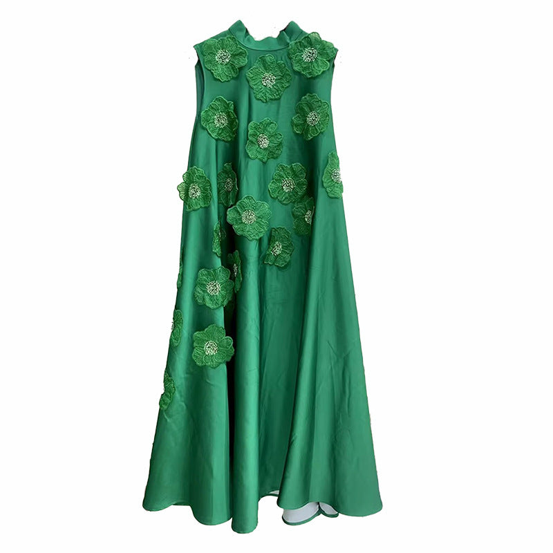 فستان ماكسي بدون أكمام بتصميم حرف A مع زخارف نباتية ثلاثية الأبعاد – زهر