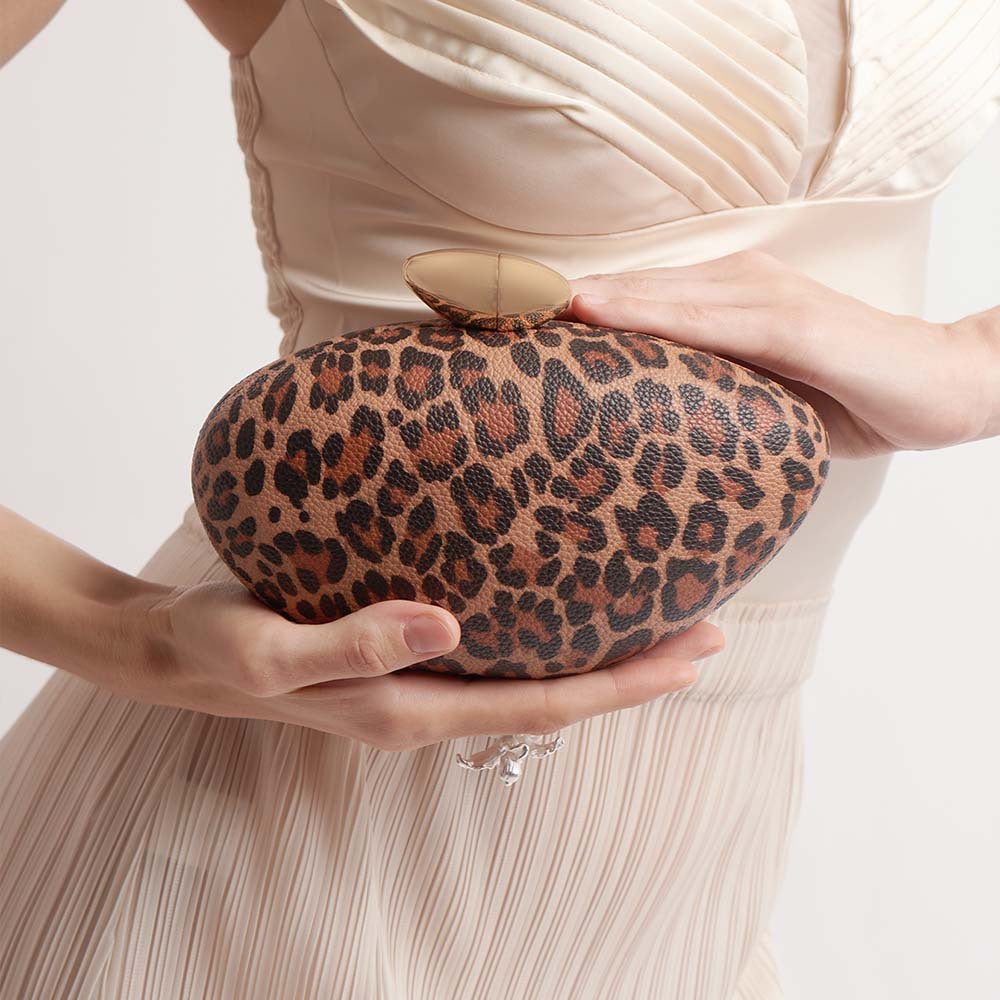 编织藤条手提包，配有双层皮革手柄 – LÉONIE 