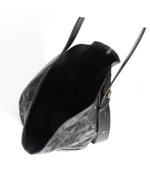slouchy leather shoulder bag with minimalist design – ARLETTEZI
