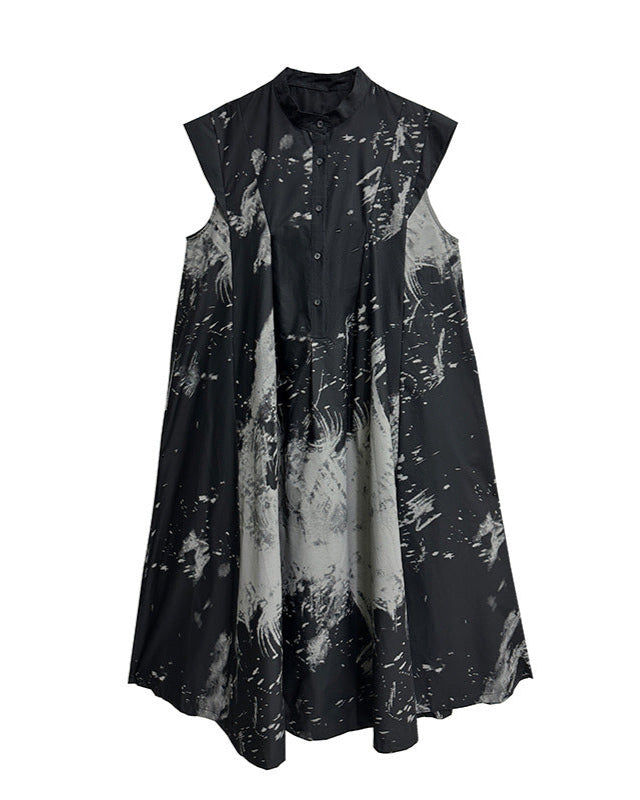 sleeveless flared dress with abstract monochrome print - ARYASU