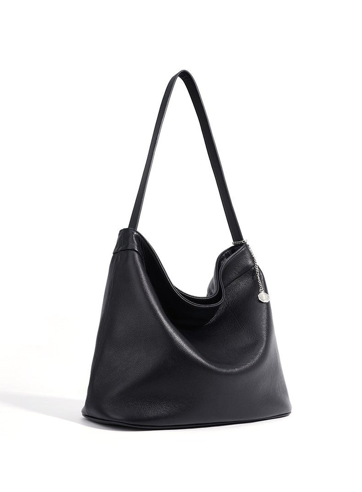 حقيبة هوبو ناعمة بحواف جلدية – أريازلو