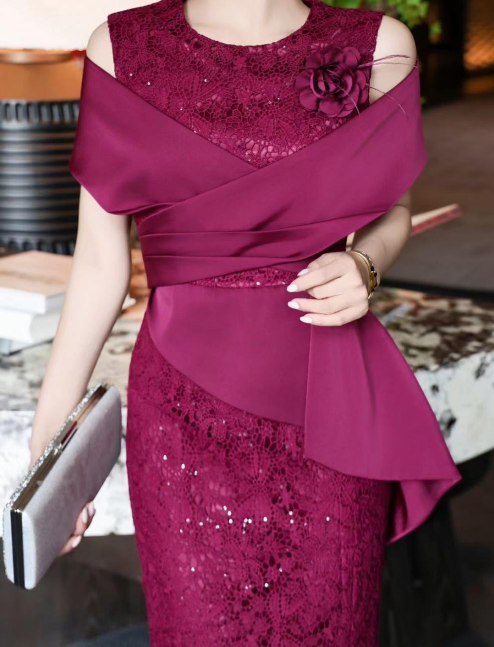 sequined lace dress with sculpted wrap bodice – RENÉ