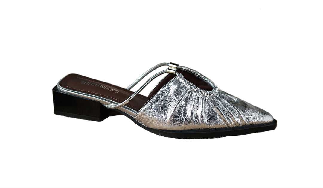 حذاء ميول مدبب بتفاصيل مجعدة وأشرطة مزدوجة – أوروراندا