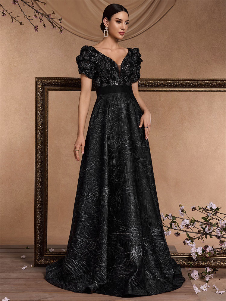 Plissiertes Oberteil mit ausgestellten Ärmeln und Maxirock-Set mit Taillengürtel – Rosiny 