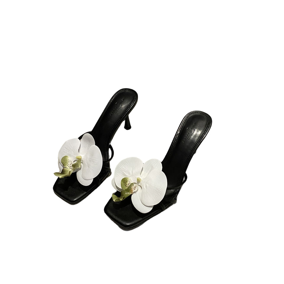 heeled sandals with oversized orchid flower – BLOOMANZA