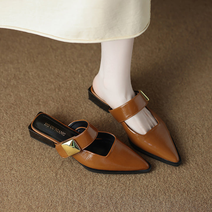 حذاء ميول مدبب بحزام عريض وإبزيم ذهبي – فيراكسول