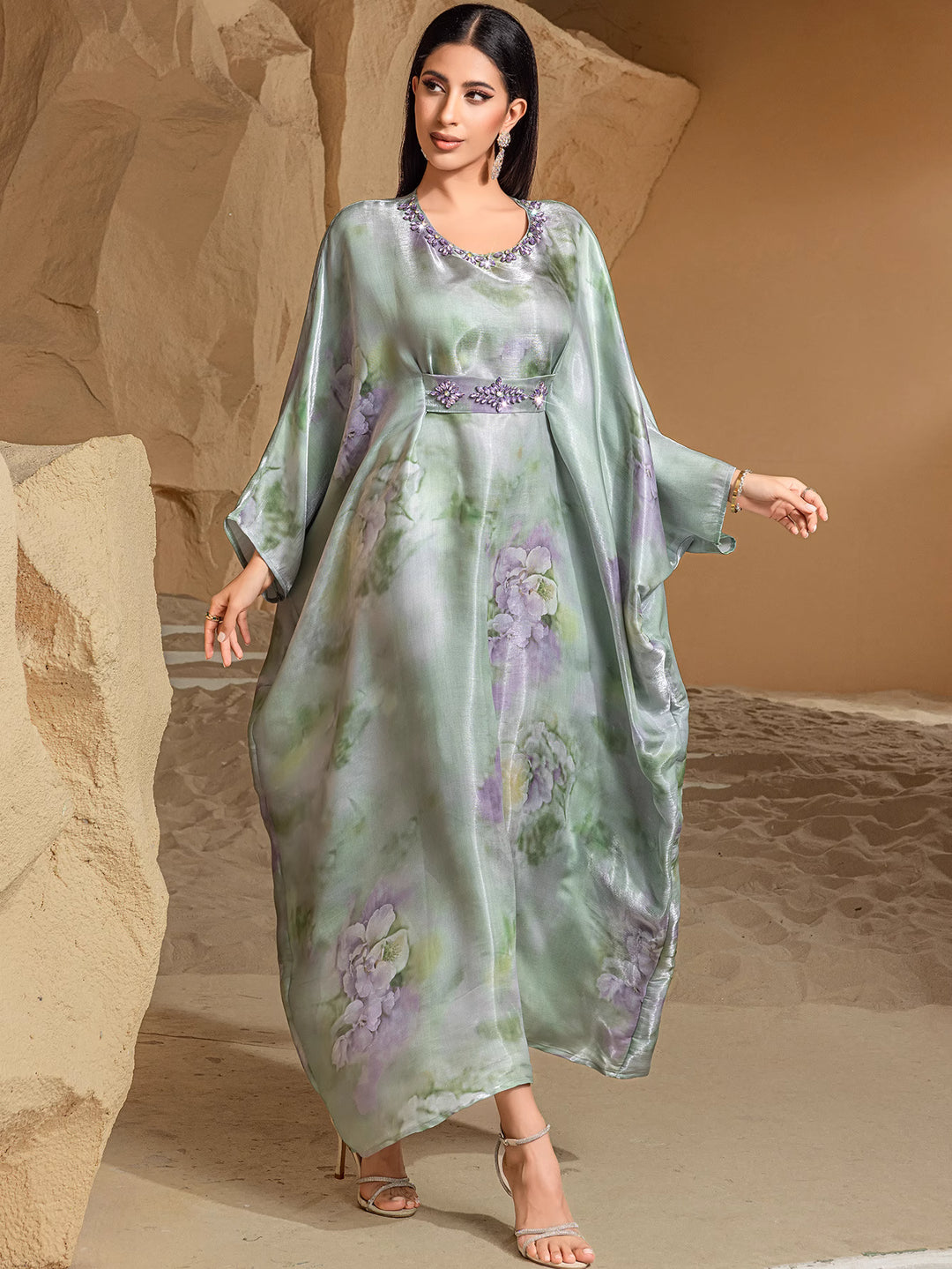 costume évasé sur mesure avec manches bouffantes en satin – VALENCIA 