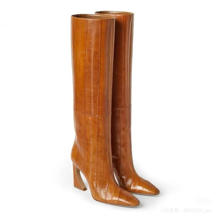 caramel knee-high leather boots with curved heel – SIENNA