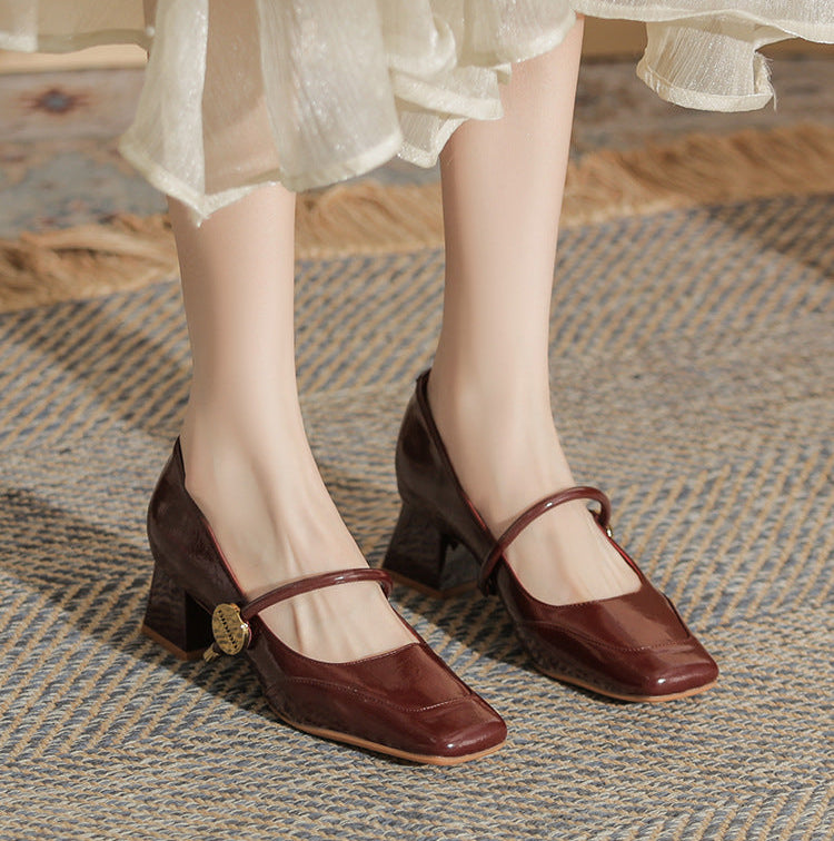 حذاء بكعب مربع مع حزام رفيع - أريانري