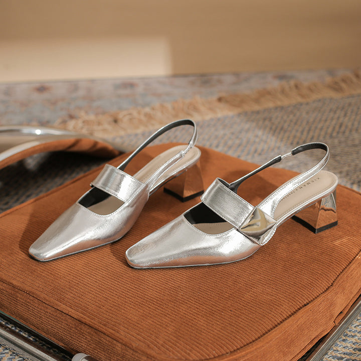 حذاء بكعب سميك مفتوح من الخلف مع لمسة معدنية – دارياكتي