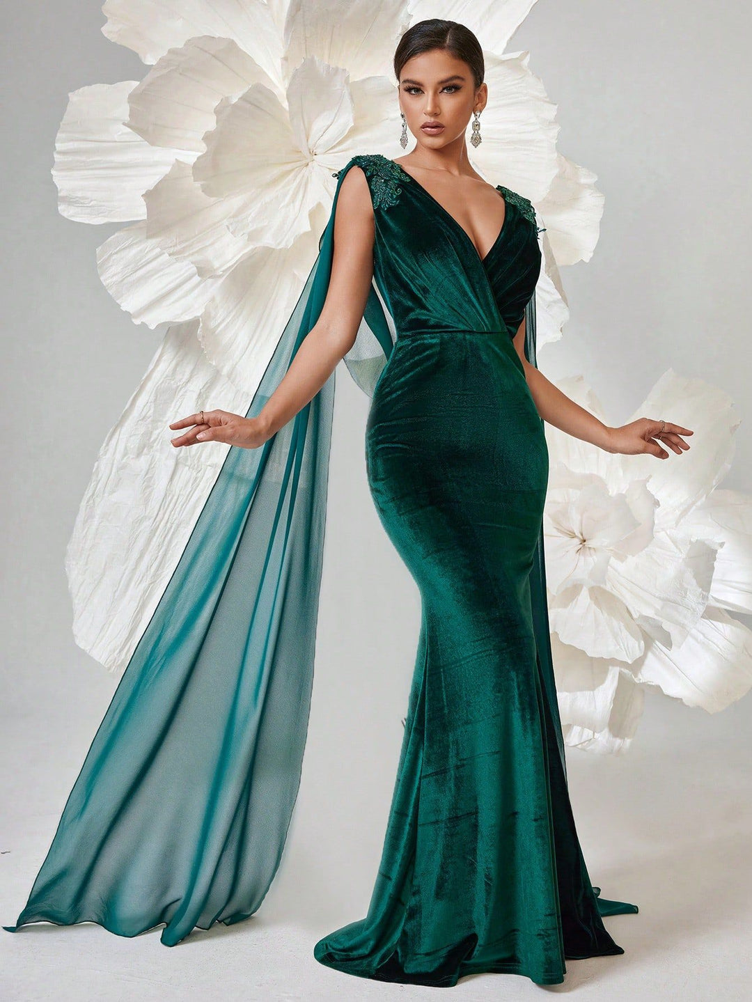 Plissiertes Oberteil mit ausgestellten Ärmeln und Maxirock-Set mit Taillengürtel – Rosiny 