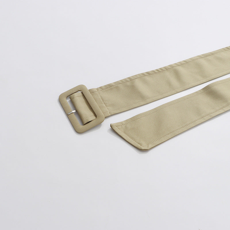 جمبسوت قصير بتصميم معطف واقٍ مزود بحزام وتفاصيل أزرار غير متماثلة - كايلا