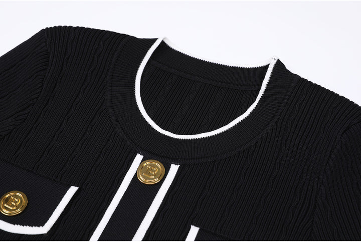 short-sleeve knit dress with contrast trim and gold buttons – CELINAMI