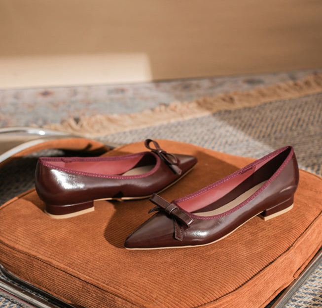 حذاء مسطح مدبب بتفاصيل فيونكة – مايرو