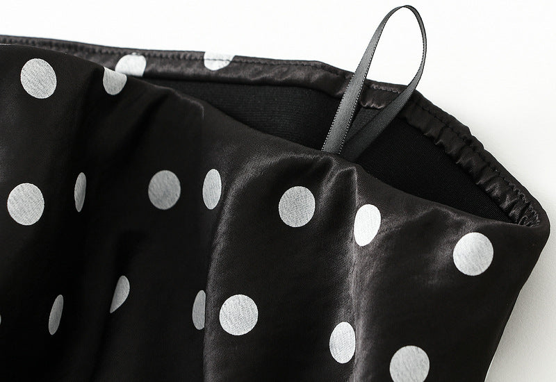 تنورة ساتان متوسطة الطول بنقاط البولكا – نوفا