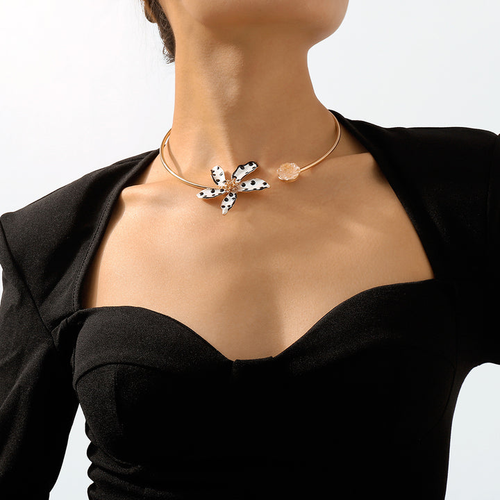 mehrfarbige Kettenhalskette mit Emaille-Seeanhängern - CORALIA 