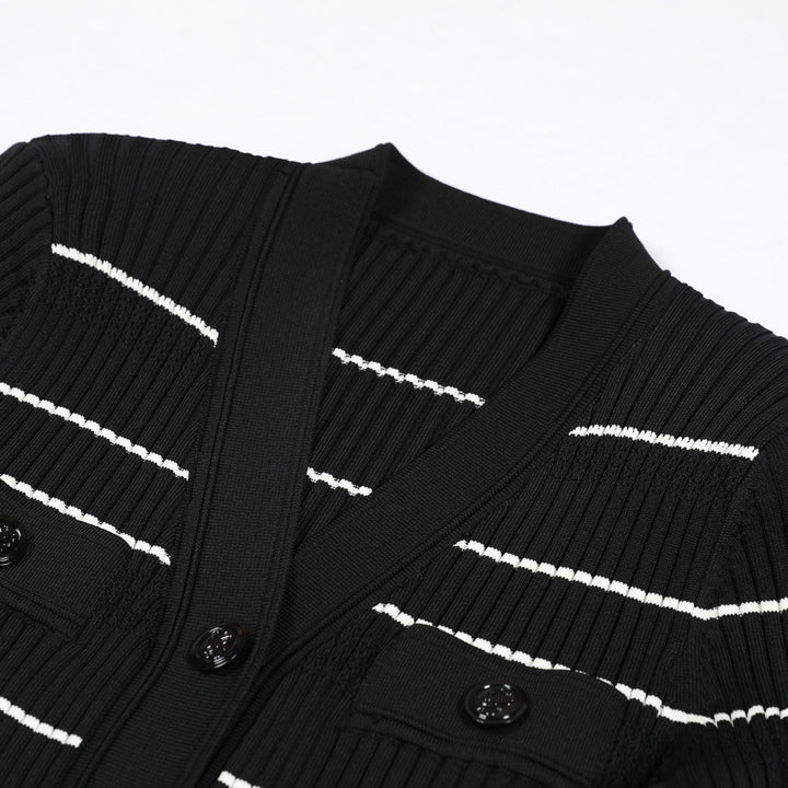 Haut à manches évasées plissées et ensemble jupe longue avec ceinture à la taille – Rosiny 