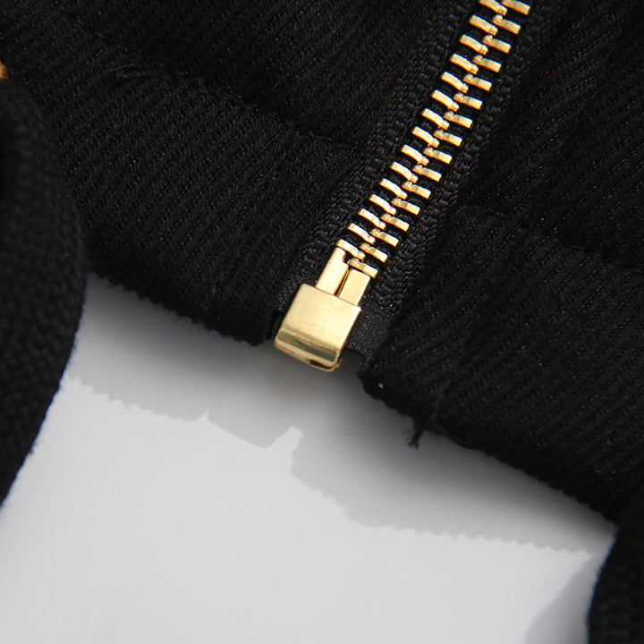 جاكيت بياقة عالية وسحاب أمامي مع حلية ذهبية - أوريا