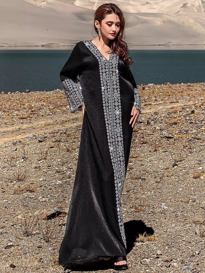 Embroidered Black Open Abaya with V-Neck Detail – SAFIYA