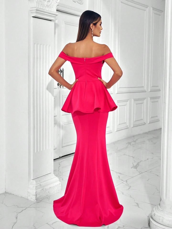 فستان ببلوم مكشوف الكتفين مع تفاصيل فيونكة على الخصر – فيوراكسا