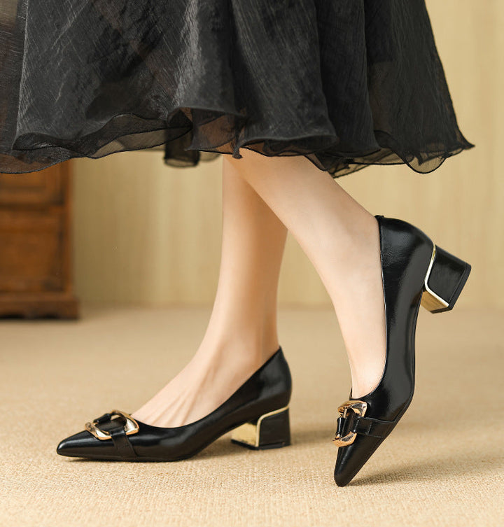 حذاء بكعب سميك بمقدمة مدببة وإبزيم ذهبي - أريالوا