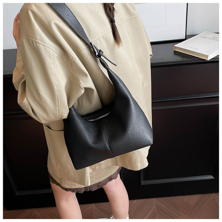 geweven rieten draagtas met dubbele leren handvatten – LÉONIE 